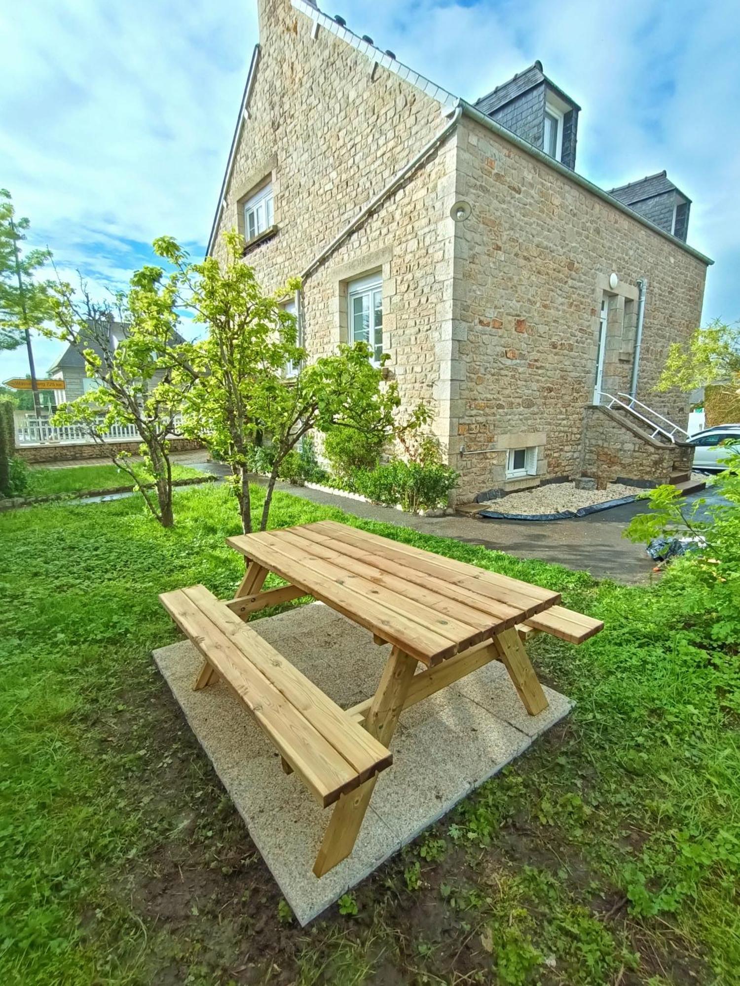 Esprit Cabane En Bord De Mer ! Pontorson Exterior photo